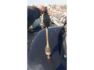 2007 Daihatsu terios 1.3 benzinli sol ön aks  2007 Daihatsu terios 1.3 benzinli sol ön aks