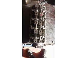 2001 Suzuki swift 1.3 dolu silindir kapağı  2001 Suzuki swift 1.3 dolu silindir kapağı