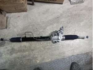 2014 Mitsubishi L200 CR sıfır orjinal direksiyon kutusu 