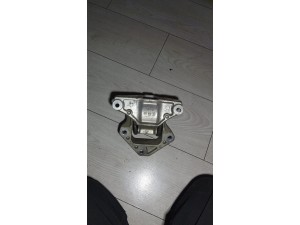 2016 Suzuki Grand Vitara 1.6 benzinli çıkma orjinal motor kulağı 