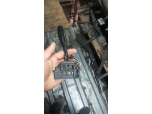 1998 Mitsubishi L200 sinyal kolu 