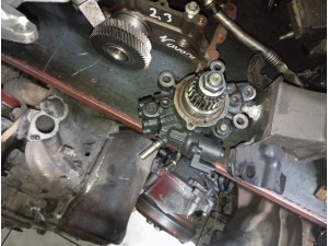 2.3 motor Nissan Navara mazot pompası 