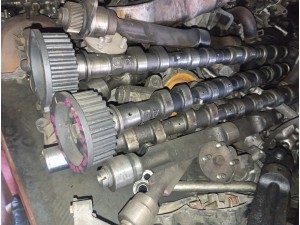 Ford Ranger 2.5 motor eksantrik mili 