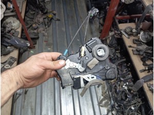 2012 Daihatsu terios sol sağ ön arka kapı kilidi 