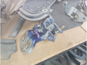 Hyundai Starex alt üst sağ sol kapı menteşesi 