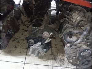 Toyota RAV4 benzinli yarım motor 