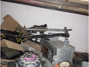 Ssangyong Tivoli ön silgi motoru ve mekanizması 