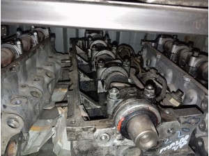 2005 Mazda  E 2200 dolu çıkma silindir kapağı 