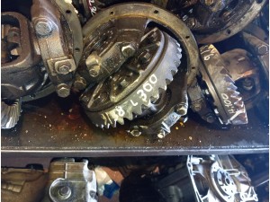 Mitsubishi L300 9/38 arka diferansiyel 