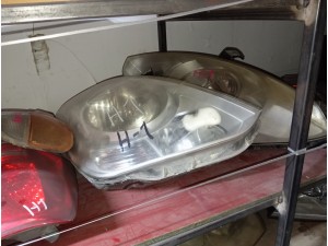 Hyundai H1 sağ sol ön farlar 