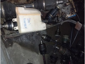 2001 Ford Ranger cam su bidonu 