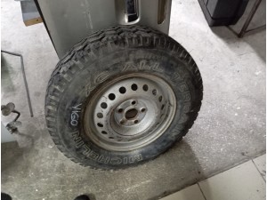 2011 Toyota Hilux Vigo 15 inç kara jant lastik