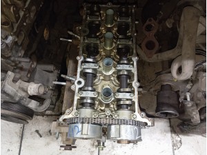 Suzuki swift K12 gövde motor 