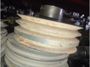 Ford Ranger 3/4 krank kasnağı