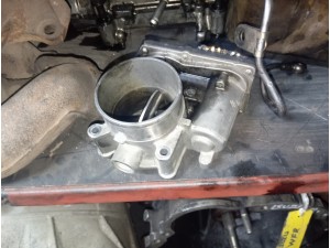 Mitsubishi L200 Euro 6 gaz kelebeği 