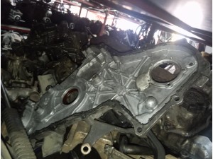 Mitsubishi L200 Euro 5 zincir kapağı 