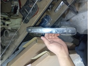 Mitsubishi L200 CR sol sağ arka kapı kolları sıfır 