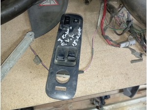 Suzuki Grand Vitara 3 kapılı sol ön dörtlü cam düğmesi 