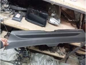 2018 Suzuki Grand Vitara bagaj kilidini boğaz plastiği 