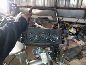 Suzuki SX4 klima kontrol paneli ve çerçevesi 