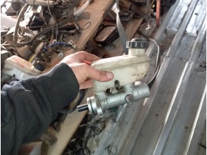 2009 Kia Sorento fren ana merkezi 