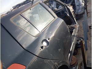 2008 Suzuki swift sağ arka siyah dolu kapı 