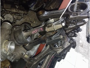 Kia Bongo 2700 çıkma piston kolları 
