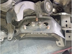 2008 Ford Ranger Euro 3 motor kulağı 