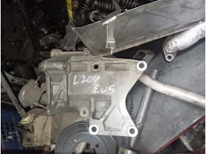 Mitsubishi L200 CR Euro 5 şarj dinamosu ayağı 