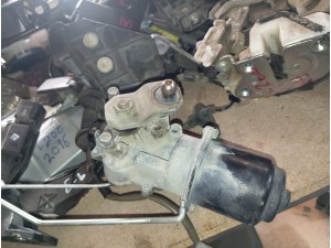 2015 Mitsubishi L200 CR silgi motoru 