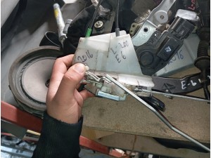 2016 Mitsubishi L200 sağ arka kapı kilidi 