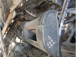 Mazda B2500 dolu göğüs 