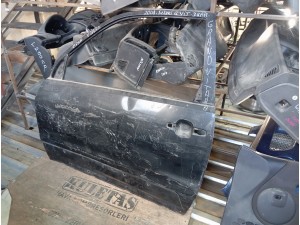 2008 Suzuki Grand Vitara sol ön ufak hasarlı boş kapı 