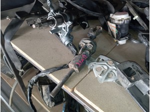 2004 Suzuki Grand Vitara direksiyon mafsallı 