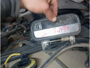 1998 Toyota Hilux sol ön kapı dış açma kolu 