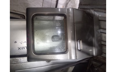 2006 Ford Ranger sağ arka ufak hasarlı dolu kapı  2006 Ford Ranger sağ arka ufak hasarlı dolu kapı