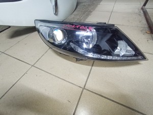 Kia Sportage LED'li Mercekli sağ far Kia Sportage LED'li Mercekli sağ far