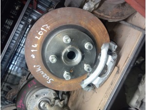 2017 Suzuki Grand Vitara 1.4 benzinli 4x4 sağ ön taşıyıcı 