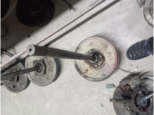 Isuzu TFR 4x4 sol arka aks 