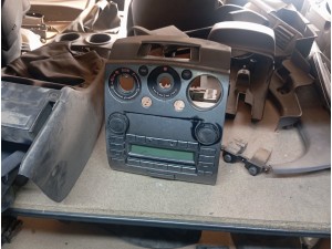 2008 Ford Ranger kontrol ünitesi çerçevesi 