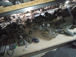 Hyundai ssangyong Daihatsu suzuki araçların arka bagaj silgi motoru 