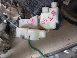 2008 Ford Ranger Mazda BT 50 sağ arka kapı kilidi 