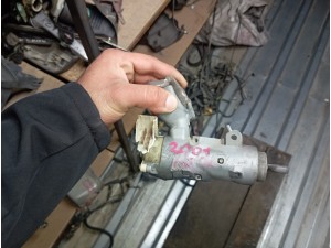 2001 Toyota Hilux kontak termik 