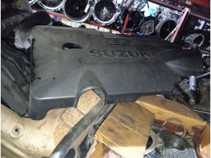 2008 Suzuki Grand Vitara motor üst kapağı 