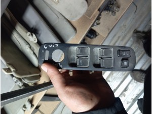 2005 Suzuki Grand Vitara dörtlü cam düğmesi 