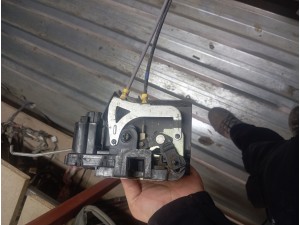 Ssangyong acyton korando sol arka kapı kilidi 