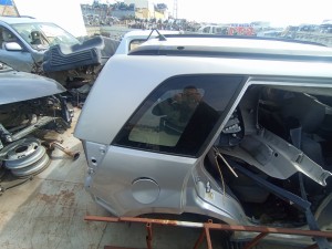 2008 Suzuki Grand Vitara  sağ arka hatasız çamurluk kelebek camı ile