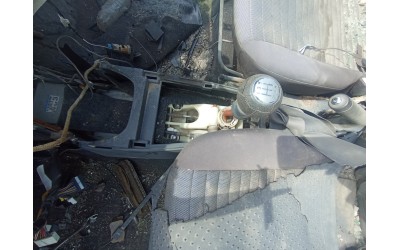 2013 Suzuki SX4 çıkma orjinal manuel vites kulesi 2013 Suzuki SX4 çıkma orjinal manuel vites kulesi