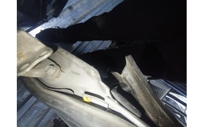 Mazda E2200 sağ ön çıkma kapı Mazda E2200 sağ ön çıkma kapı