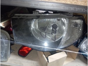 2009 Mitsubishi L200 sol içi siyah beyaz sinyali çıkma orjinal far